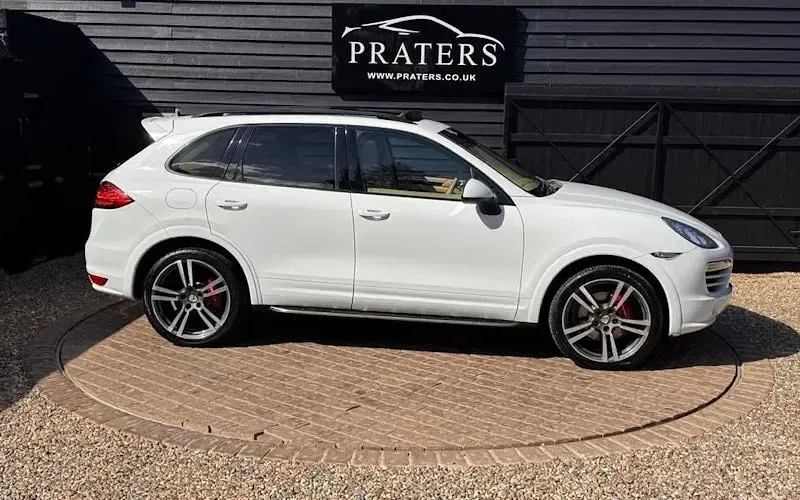 Used Porsche Cayenne 245 HP (180 kW) 2013 SUV