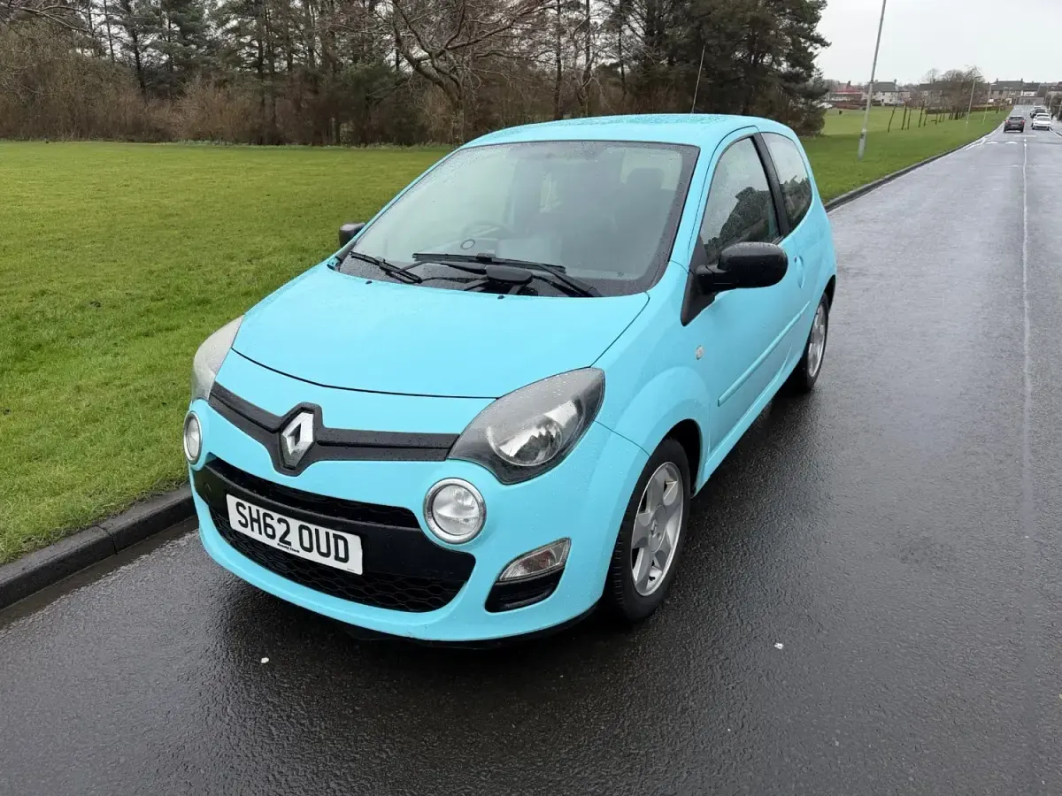 Usado Renault Twingo Dynamique 74 HP (54 kW) 2013 Azul Citadino