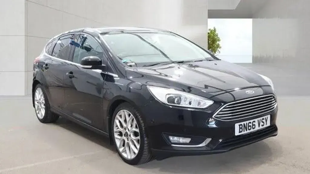 Used Ford Focus Titanium X 125 HP (91 kW) 2016 Black Hatchback