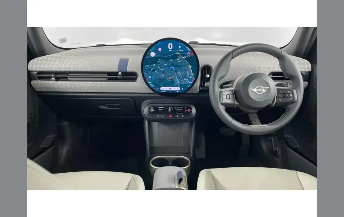 Used Mini Cooper Exclusive 113 kW (154 HP) 2026 Green Hatchback