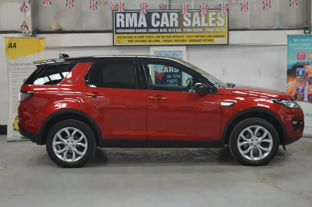 Used Land Rover Discovery Sport HSE 180 HP (132 kW) 2016 Red SUV