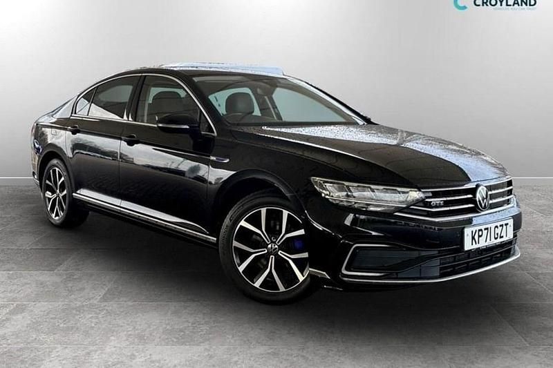 Black Used 2021 VW Passat GTE Sedan | £11,999 (Good price) - Image 1/1