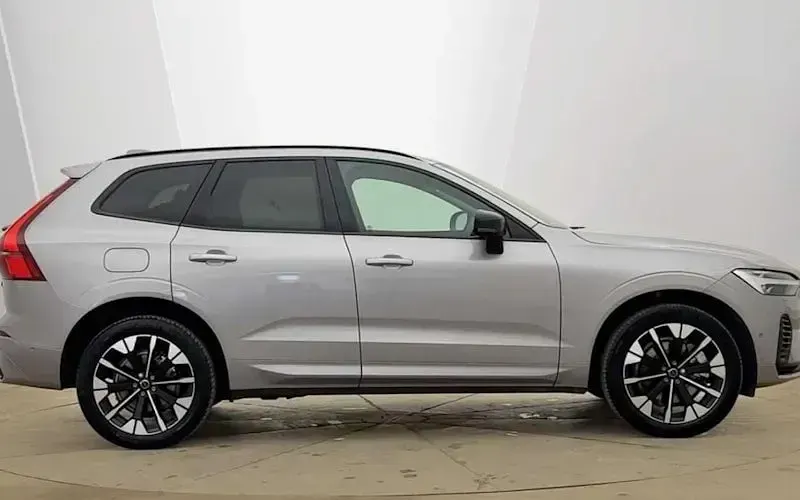 Used Volvo XC60 Ultra 455 HP (334 kW) 2025 Silver SUV