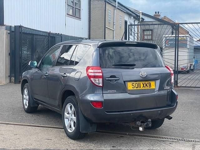 Used Toyota RAV4 150 HP (110 kW) 2011 Grey SUV