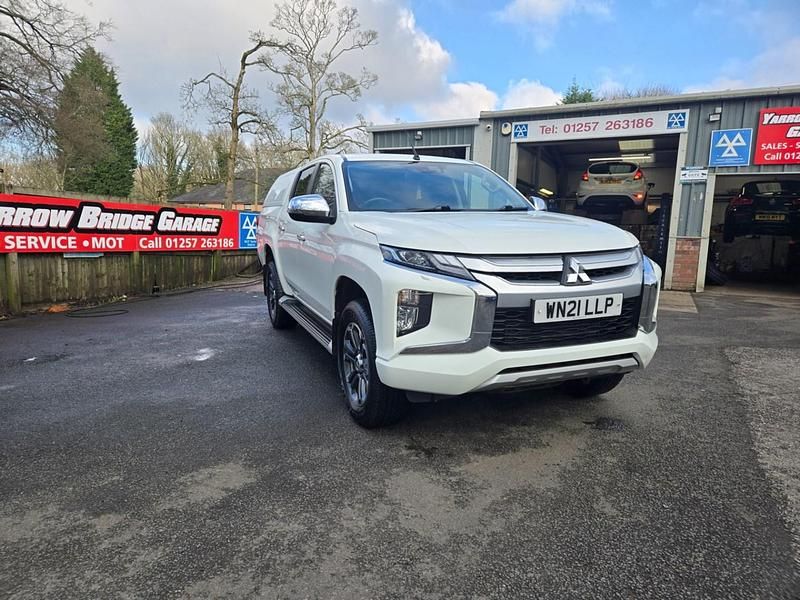 Usado Mitsubishi L200 2021 Branco Pickup