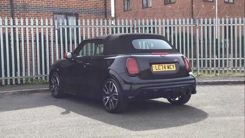 Usado Mini John Cooper Works 228 CV (167 kW) 2025 Negro Utilitario