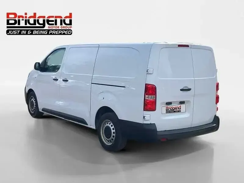 Usado Fiat Scudo S 145 HP (106 kW) 2022 Branco Van