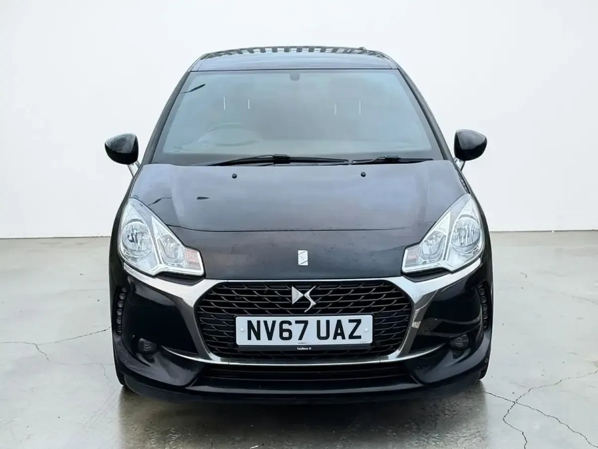 Używany DS Automobiles DS3 Connected Chic 82 KM (60 kW) 2018 Czarny Hatchback
