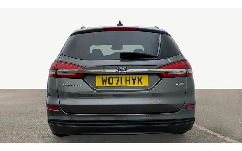 Used Ford Mondeo Zetec 188 HP (138 kW) 2021 Grey Estate
