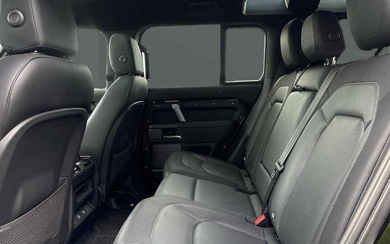 Usado Land Rover Defender SE Dynamic 249 HP (183 kW) 2025 SUV