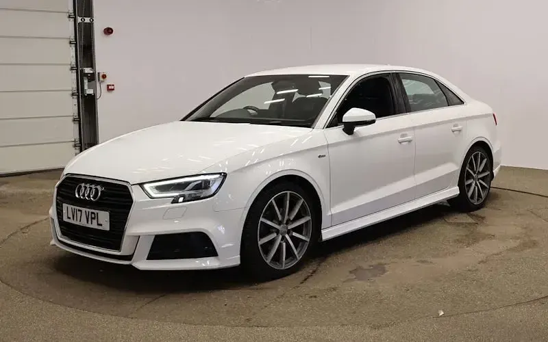 Usado Audi A3 S-Line 184 HP (135 kW) 2017 Branco Sedan