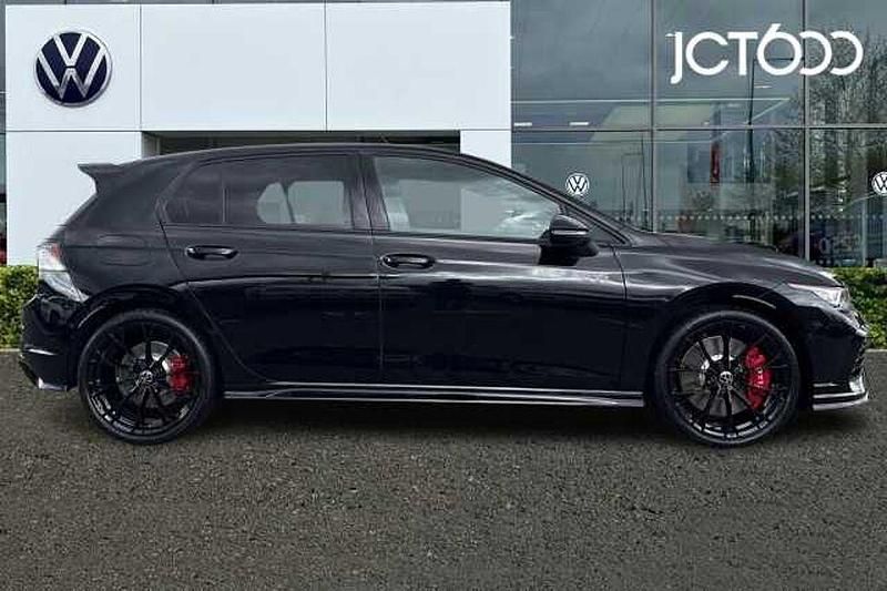 New VW Golf VIII GTI Clubsport 300 HP (220 kW) 2026 Black Hatchback