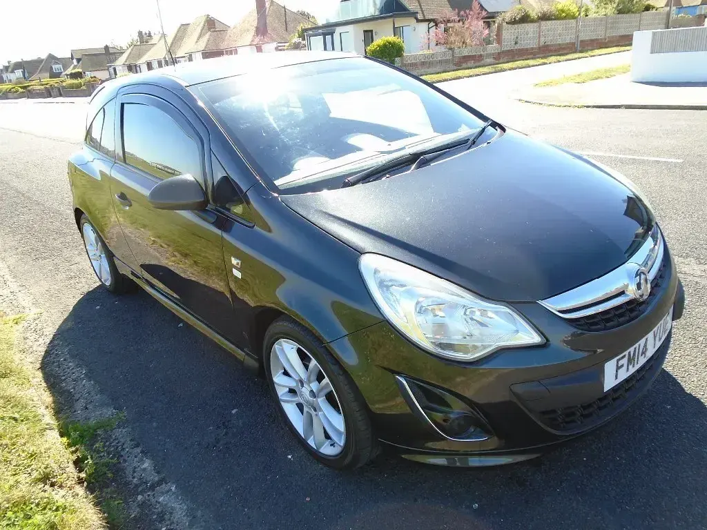 Begagnad Vauxhall Corsa Edition 2014 Svart Halvkombi