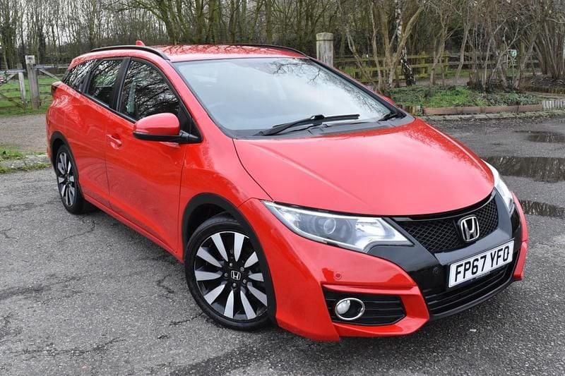 Used Honda Civic SE Plus 2017 Red Estate
