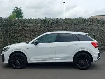 Used Audi Q2 Black Edition 150 HP (110 kW) 2021 White SUV