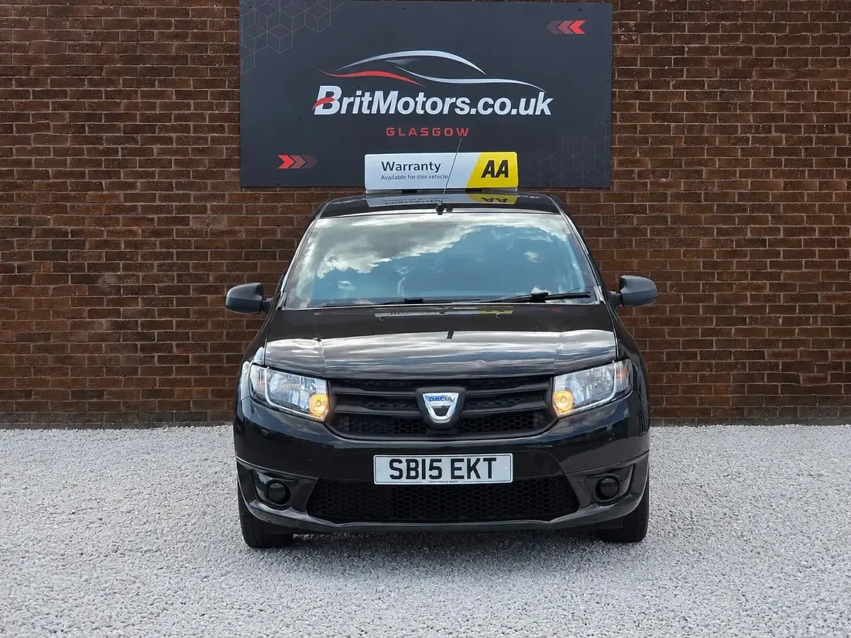 Used Dacia Sandero Ambiance 75 HP (55 kW) 2015 Black Hatchback