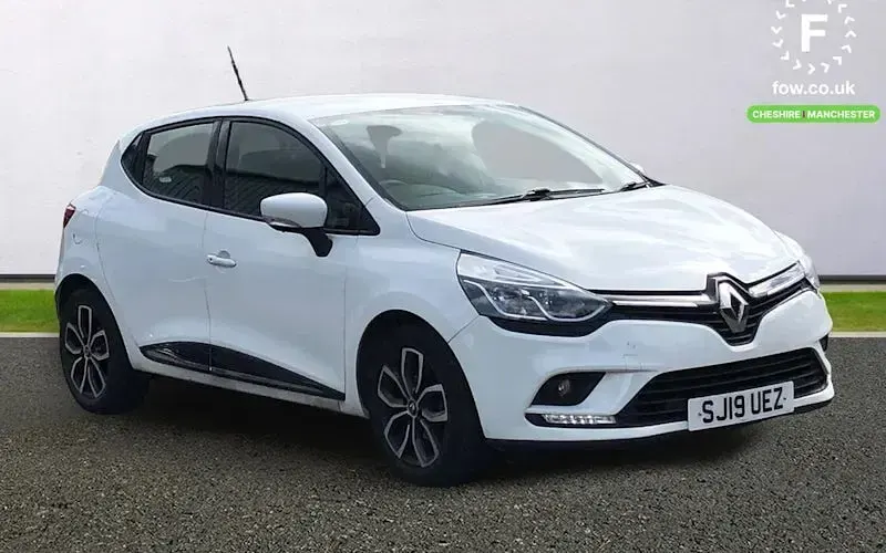 Used Renault Clio Play 76 HP (55 kW) 2019 Hatchback