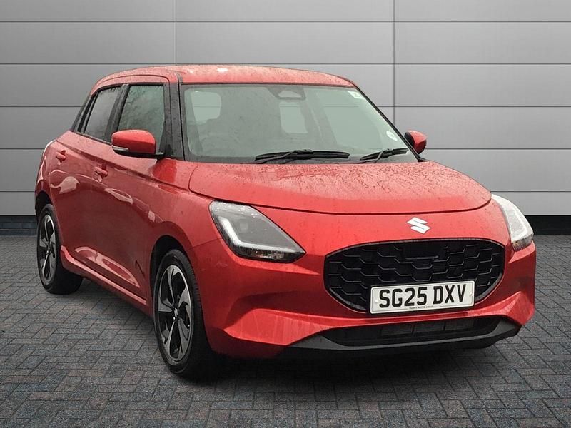 Used Suzuki Swift 2025 Premium metallic  burning red pearl Hatchback