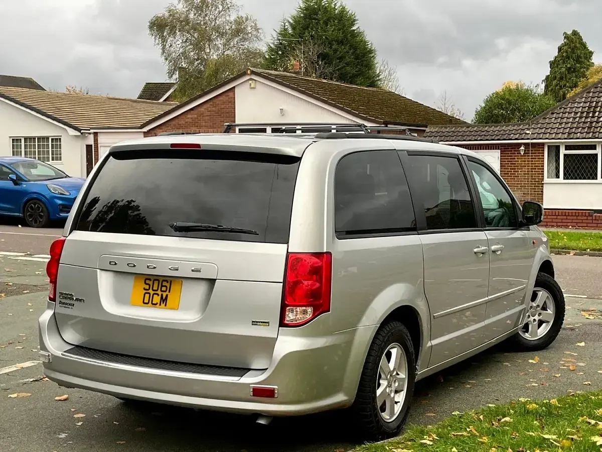 Used Chrysler Voyager 2019 Silver MPV