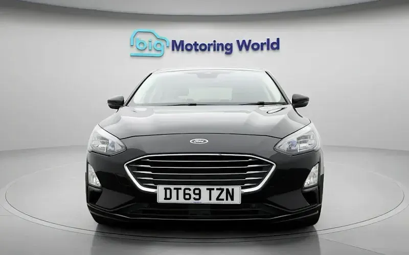 Used Ford Focus Titanium 125 HP (91 kW) 2020 Black Hatchback