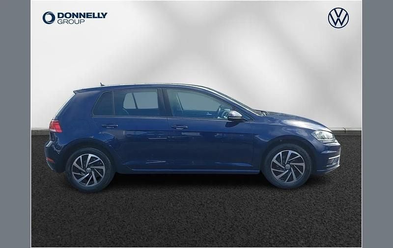 Used VW Golf VII Match 115 HP (84 kW) 2019 Blue Hatchback