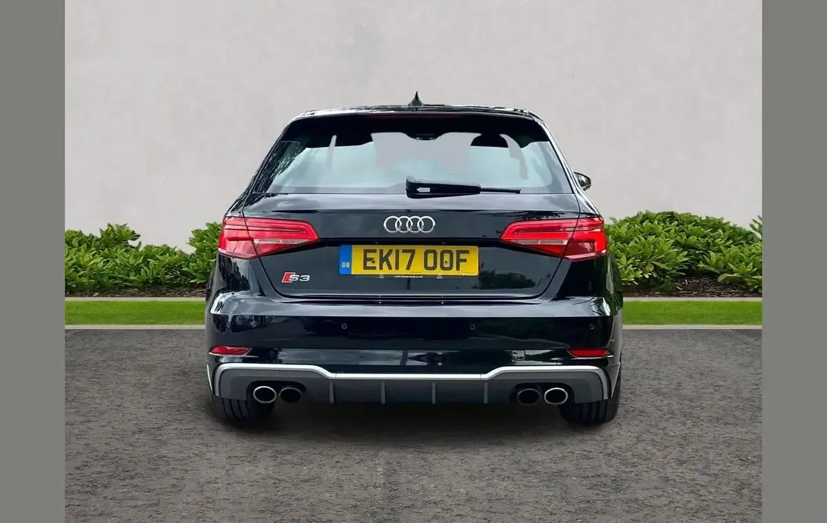 Begagnad Audi S3 Sportback 306 HK (225 kW) 2017 Svart Halvkombi