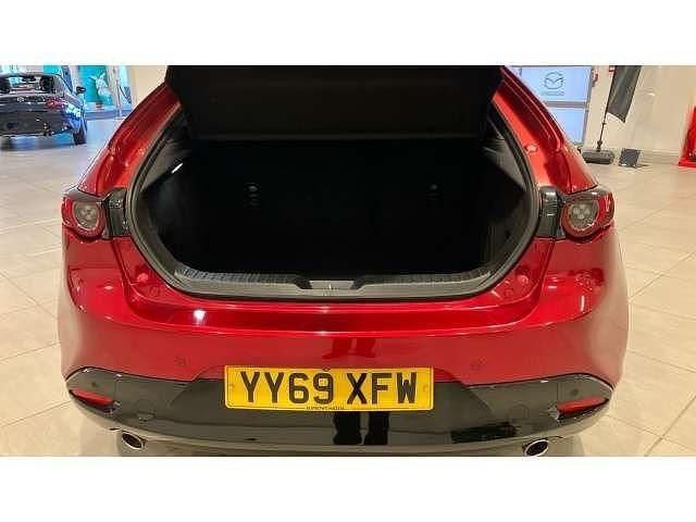 Used Mazda 3 Inclusive 162 HP (119 kW) 2019 Red Hatchback