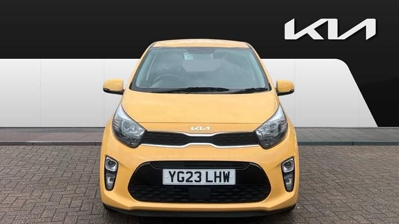 Used Kia Picanto 67 HP (49 kW) 2023 Yellow Hatchback
