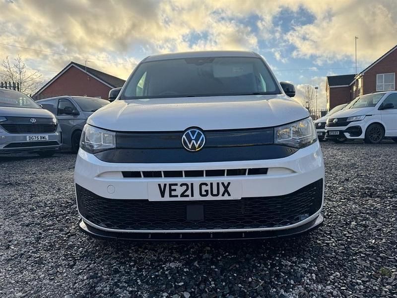Used VW Caddy Edition 200 HP (147 kW) 2021 Candy white MPV