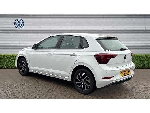 Used VW Polo Life 95 HP (69 kW) 2023 White Hatchback