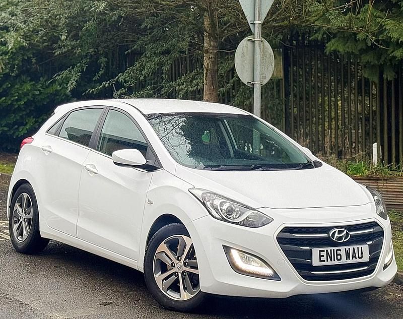 Used Hyundai i30 SE 2016 White Hatchback