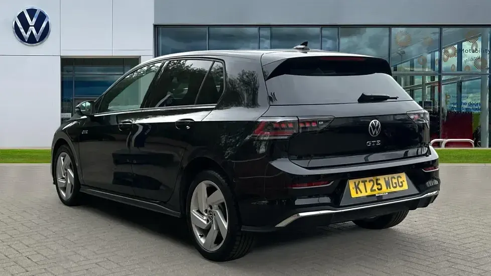 Used VW Golf VIII GTE 272 HP (200 kW) 2025 Grenadilla black metallic