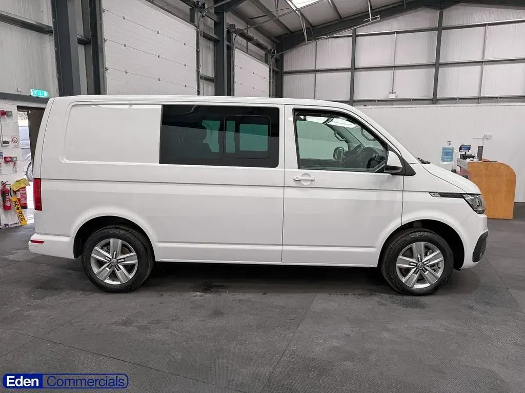 Used VW T7 Highline 2025 White Van