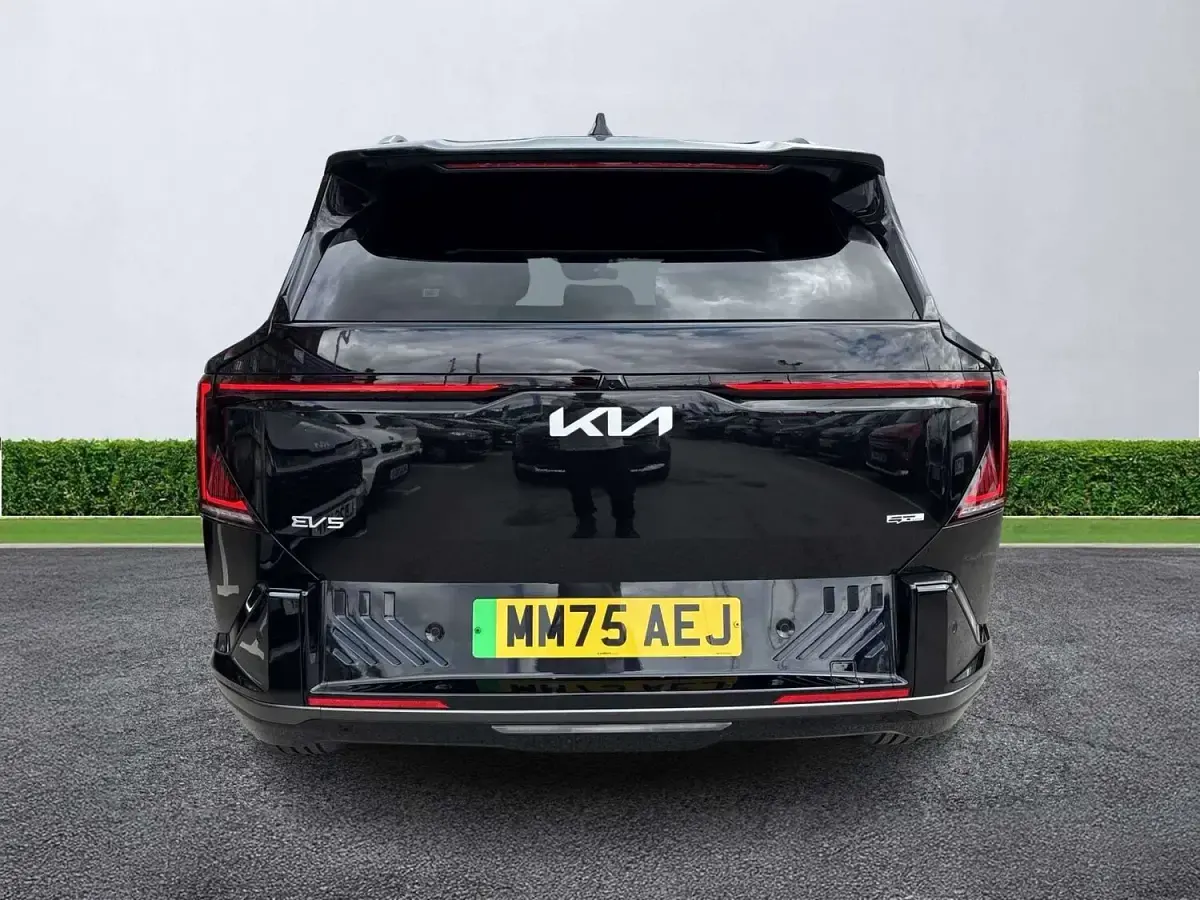 Used Kia EV5 GT-Line S 160 kW (218 HP) 2025 Black SUV
