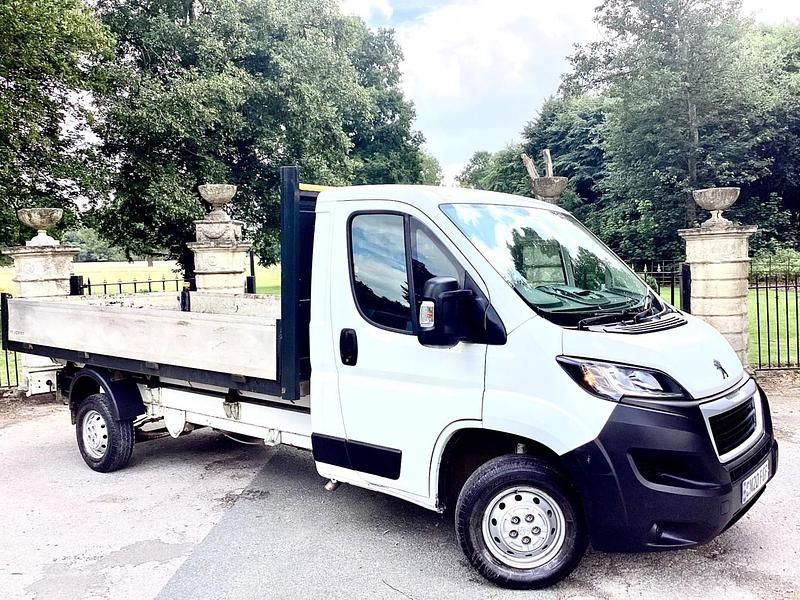 White Used 2020 Peugeot Boxer S Van | £7,750 (Fair price) - Image 1/4