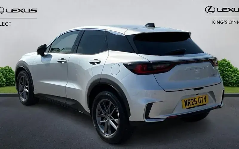Used Lexus LBX 136 HP (100 kW) 2026 SUV
