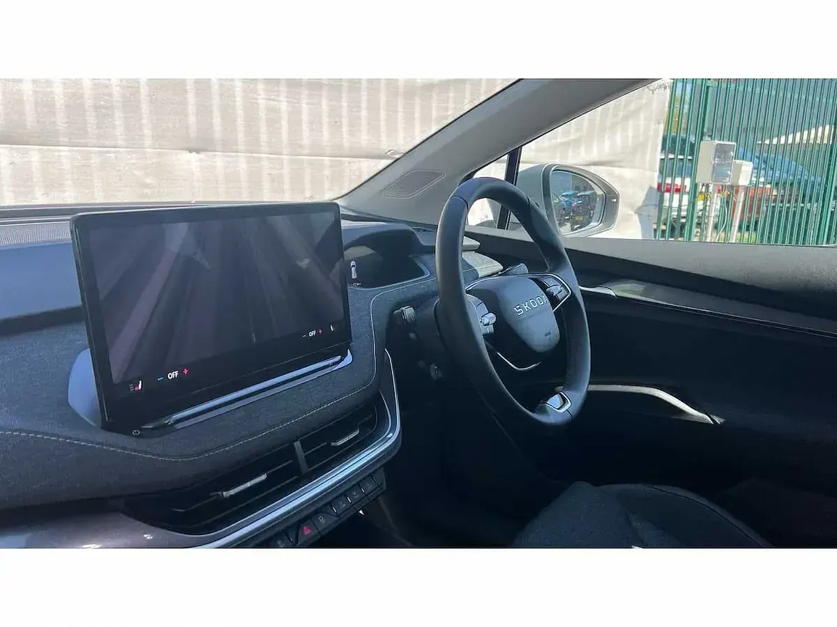 Nuevo Skoda Elroq SE L 110 kW (150 CV) 2026 Plateado SUV