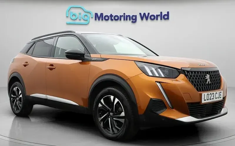 Used Peugeot 2008 GT 131 HP (96 kW) 2023 SUV