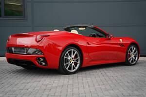 Used Ferrari California 460 HP (338 kW) 2010 Rosso corsa Cabriolet