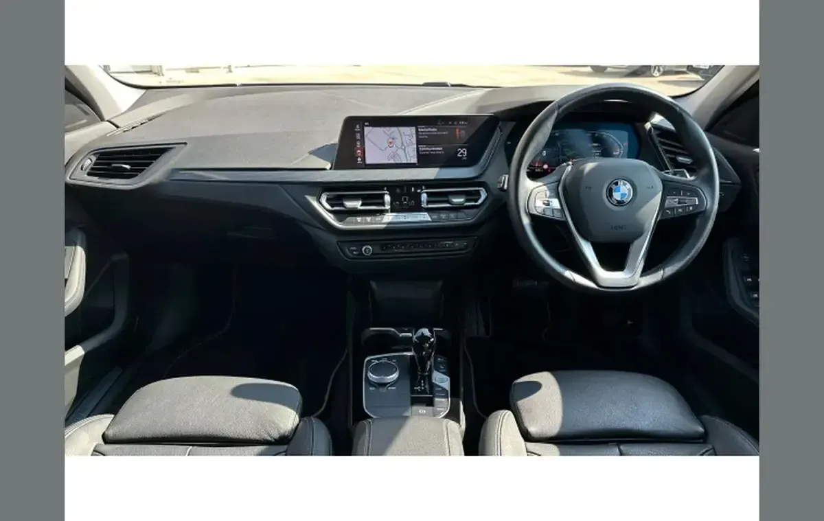 Used BMW 118 Sport Line 136 HP (100 kW) 2023 Grey Hatchback