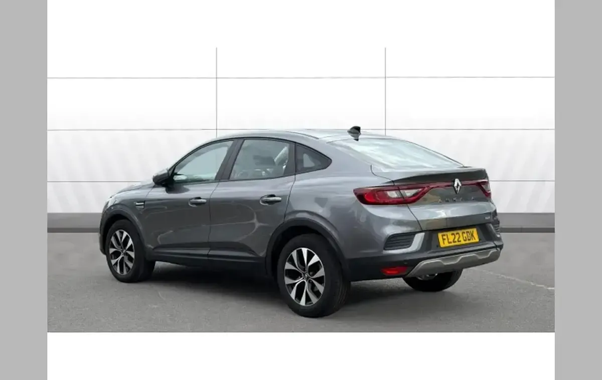 Usado Renault Arkana Iconic 142 HP (104 kW) 2022 Other SUV