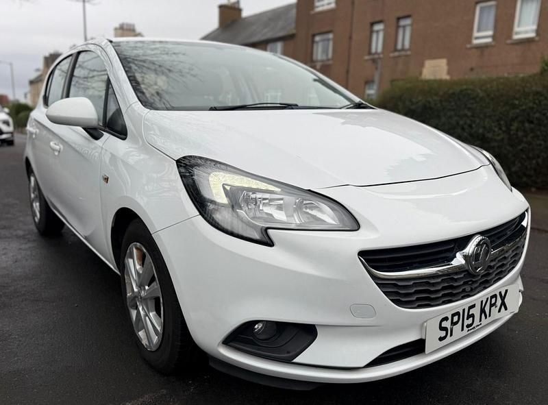 Used Vauxhall Corsa Design Edition 2015 White Hatchback