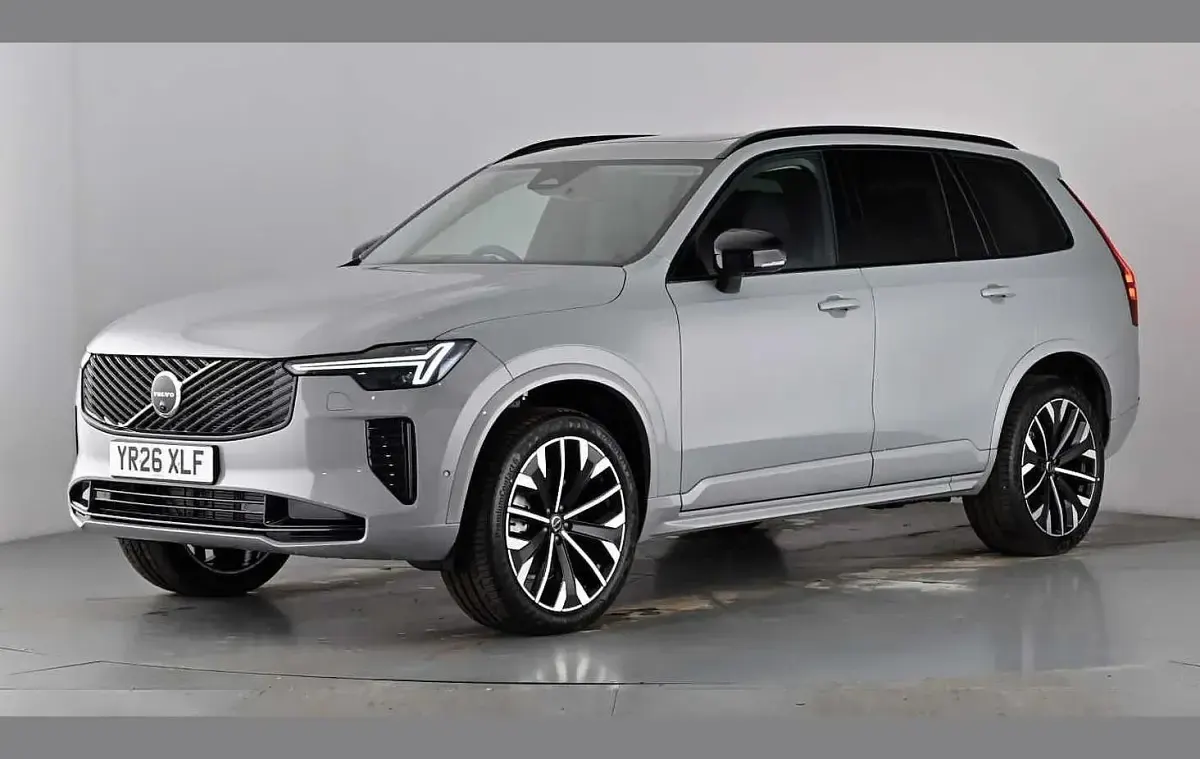 Ny Volvo XC90 Ultra 250 HK (183 kW) 2026 Grå SUV