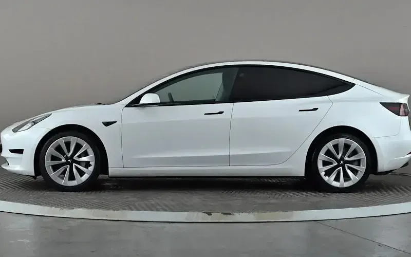 Used Tesla Model 3 Standard Range 180 kW (245 HP) 2021 Sedan