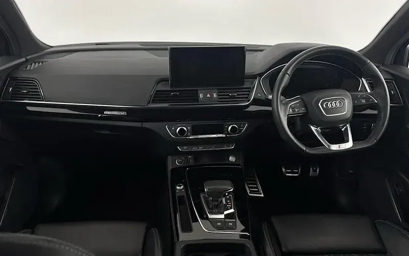 Used Audi Q5 Business 204 HP (150 kW) 2021 Black SUV