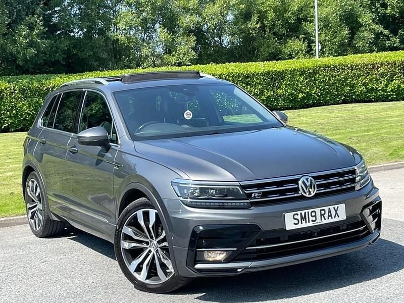 Grey Used 2019 VW Tiguan R-line SUV | £18,750 (Good price) - Image 1/4