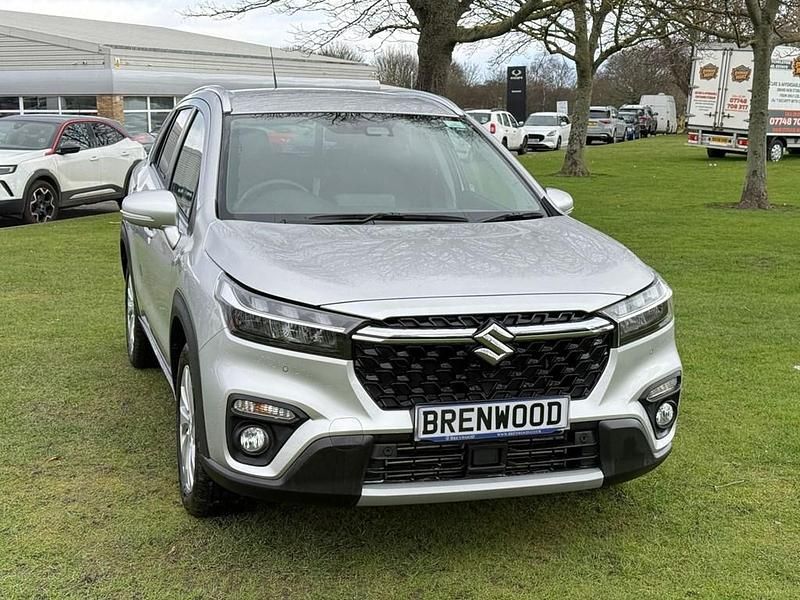Used Suzuki SX4 S-Cross 129 HP (94 kW) 2024 Silver SUV
