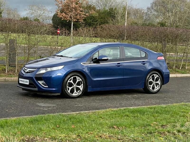 Used Vauxhall Ampera 111 kW (151 HP) 2013 Blue Hatchback
