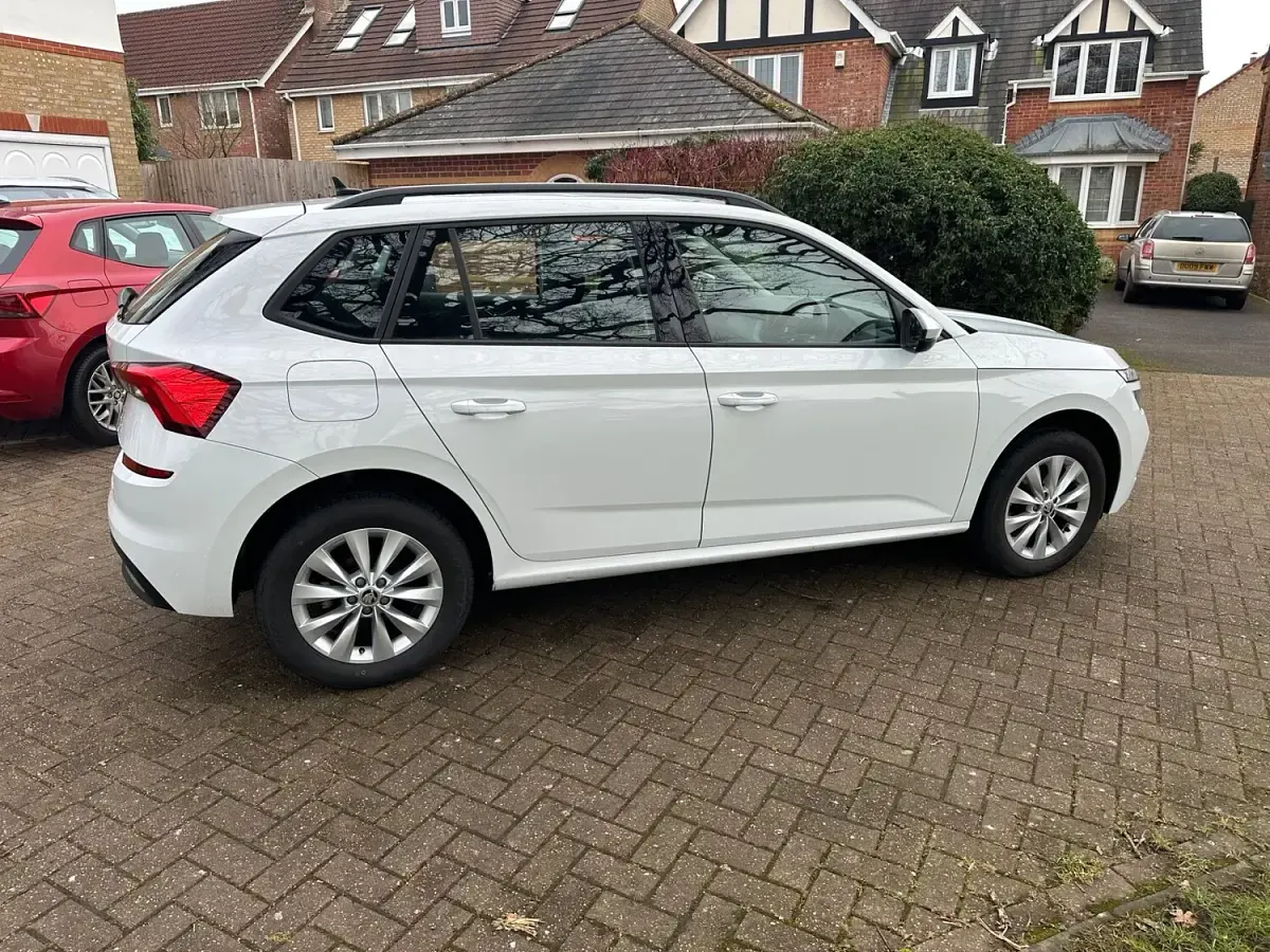 Used Skoda Kamiq 95 HP (69 kW) 2022 White SUV