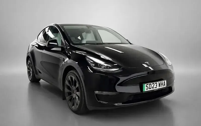 Used Tesla Model Y Long Range AWD 286 kW (389 HP) 2025 SUV